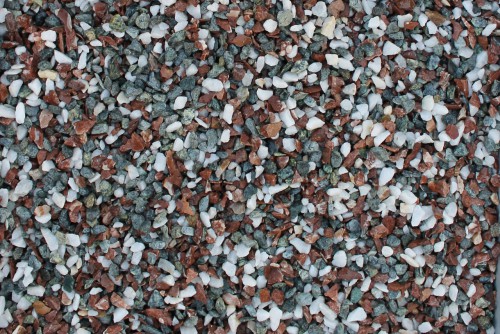  Мраморная крошка (щебень крошка микс: белый-зеленый-розовый) фр. 5-10 мм  купить  в Москве мрамор белый, зеленый, розовый, разноцветный, молочный декоративная ландшафтная мраморная крошка 9500 руб/т   фото 