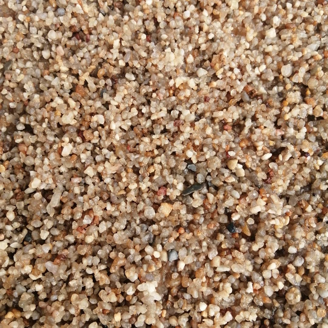 Кварцевый песок сухой фракцинированный фр. 1,6-4 мм.  купить в Москве фото 