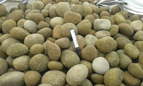  Песчаник ядра, фр. 100-300 мм  купить в Москве песчаник бежевый серый рыжий речная галька 5 000 руб/т   фото 