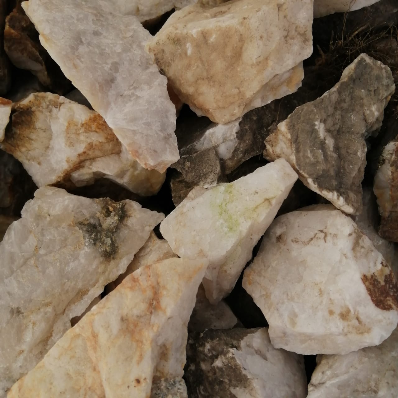 фото Кварц ( фр. 70-100 мм)  купить в Москве в интернет-портале 