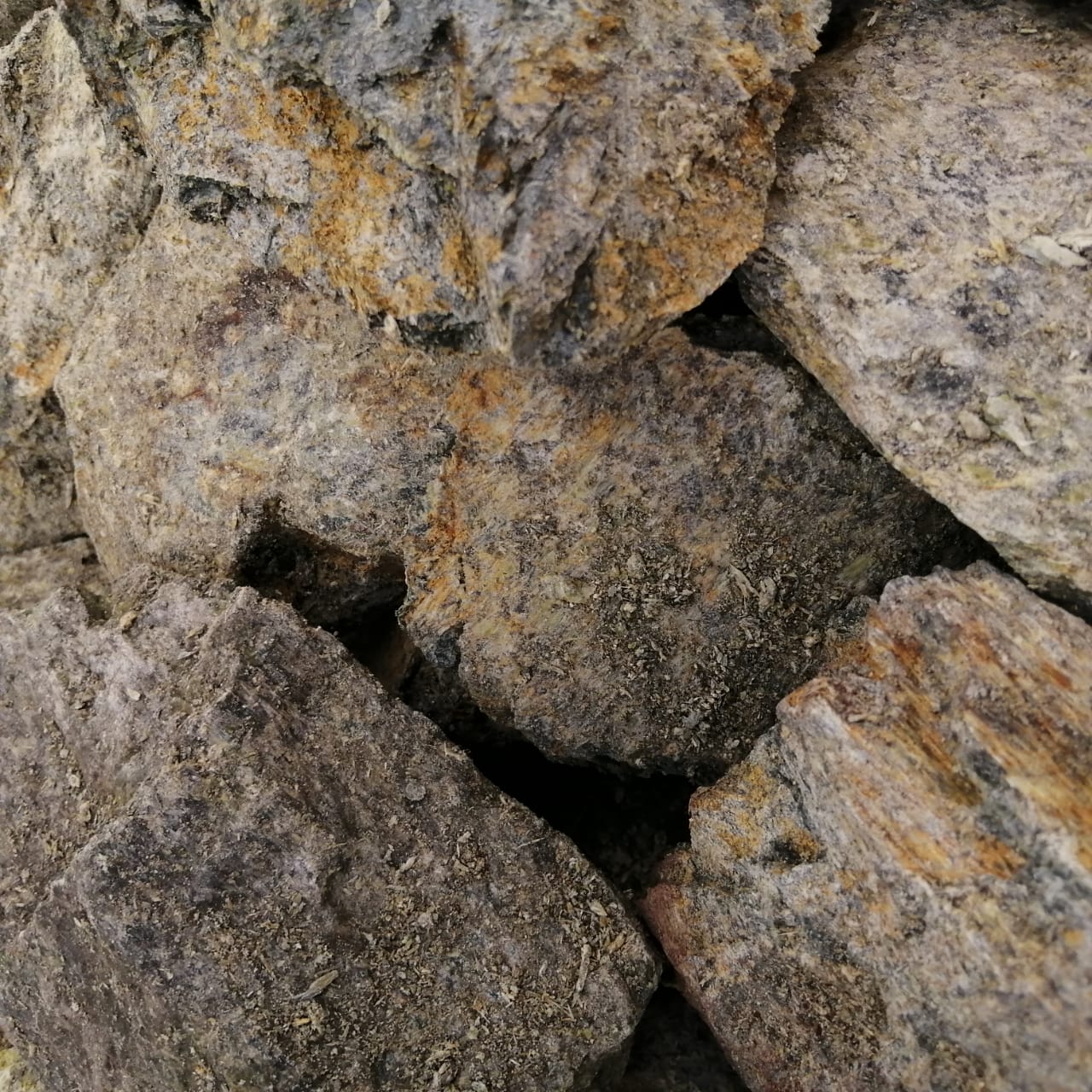 фото Змеевик салатовый  (фр. 70-100 мм)  купить в Москве в интернет-портале 