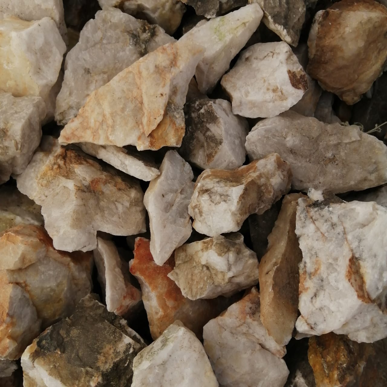 фото Кварц ( фр. 70-100 мм)  купить в Москве в интернет-портале 