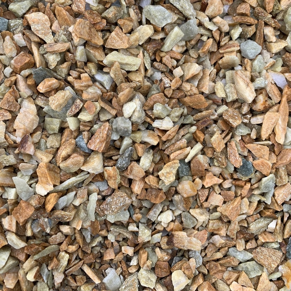  Щебень крошка желтый (ЗЛАТОЛИТ) фр. 5-10 мм.  купить  в Москве мрамор золотистый, бежевый, желтый каменная ландшафтная декоративная крошка здатолита 8 000 руб/т   фото 