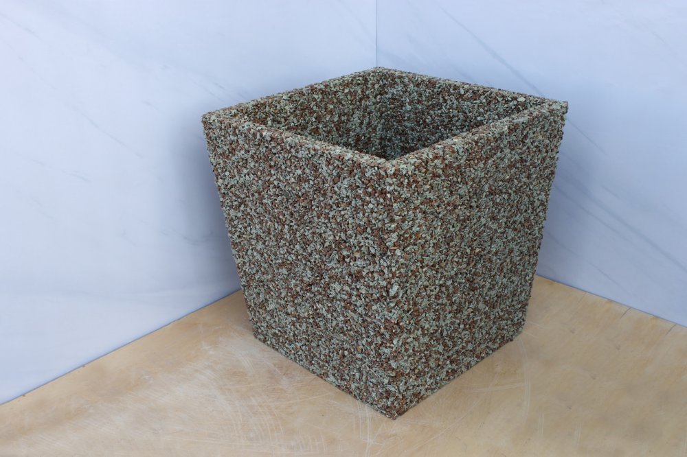 Ландшафтный вазон Куб конусный купить  c доставкой в Москве 