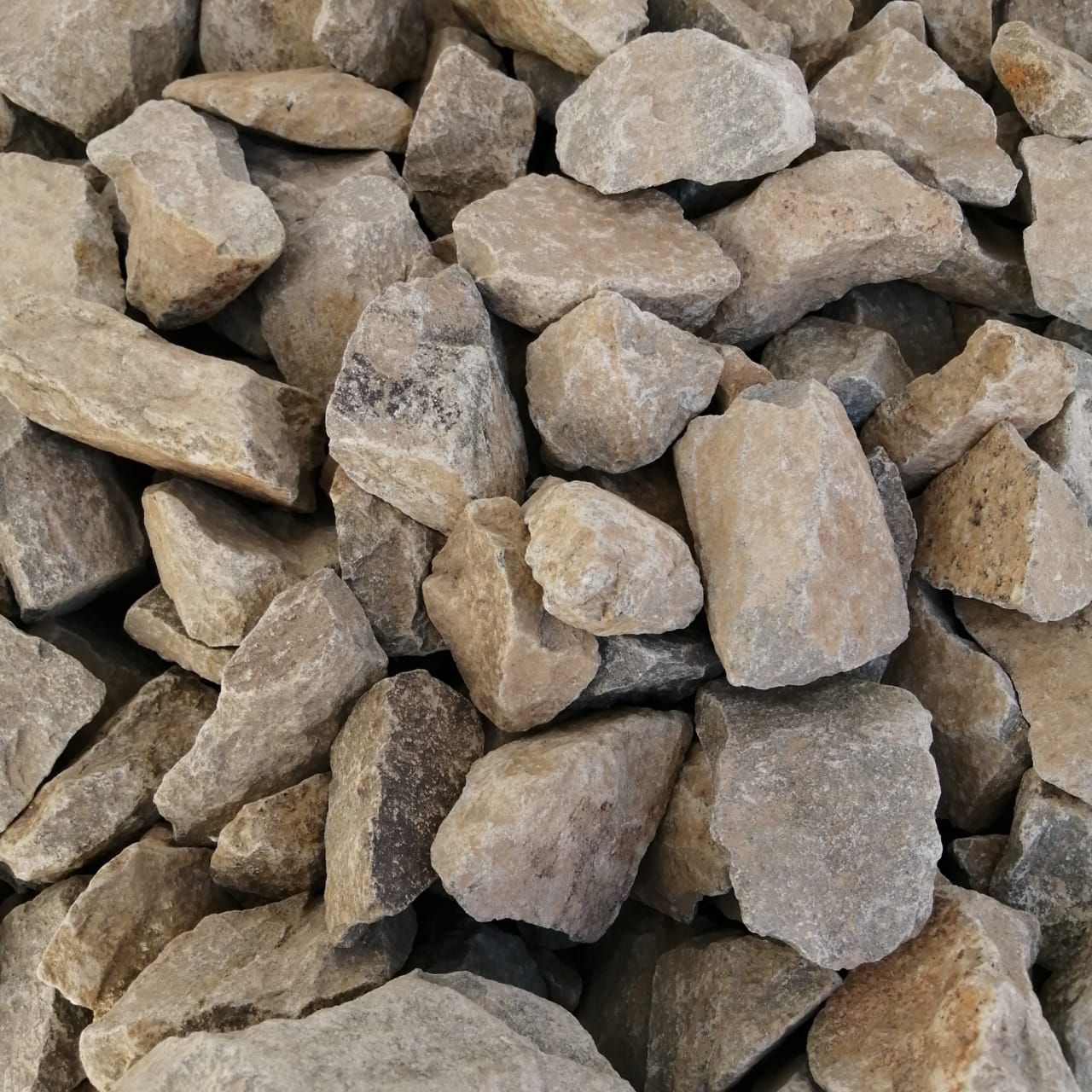 фото Габбро-диабаз  (фр. 70-100 мм)  купить в Москве в интернет-портале 