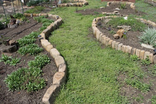 Песчаник для строительства и кладки блочный (фр 100-200 мм)  купить  в Москве песчаник бежевый серый рыжий валун мелкий для строительства песчаник 6500 руб/т   фото 