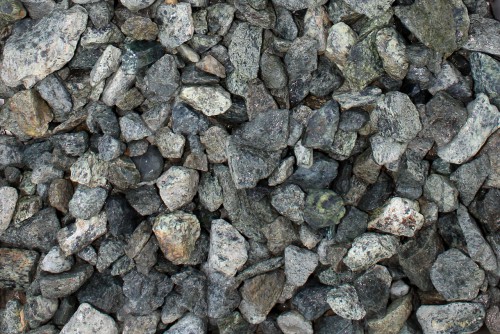  Щебень крошка зеленый (змеевик) фр. 20-40 мм.  купить  в Москве мрамор зеленый, салатовый ландшафтная мраморная крошка 7 200 руб/т   фото 