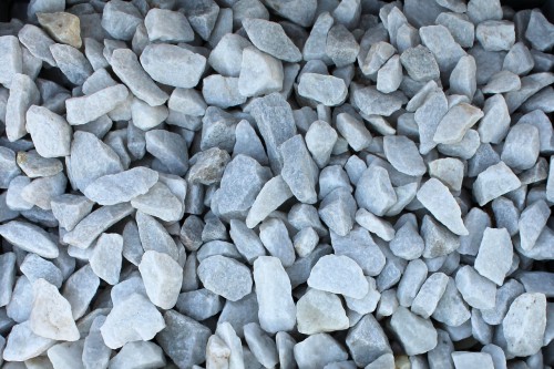  Мраморная крошка, щебень, цвет-белый,  фр. 20-40 мм.  купить  в Москве мрамор белый молочный слоновая кость айвори  мраморная крошка ландшафтная 9500 руб/т   фото 