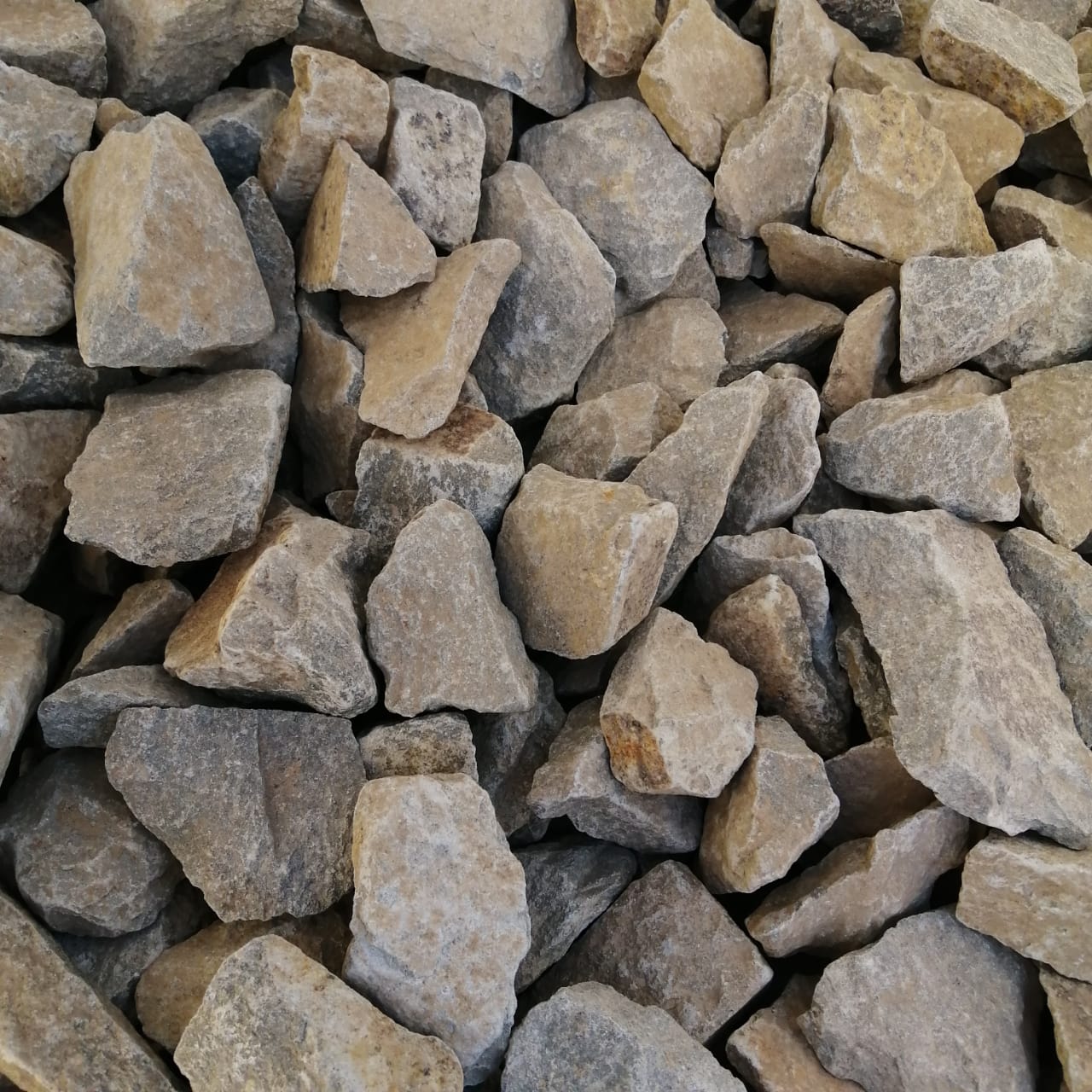 фото Габбро-диабаз  (фр. 70-100 мм)  купить в Москве в интернет-портале 