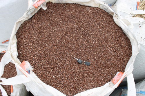  Мраморная крошка (щебень крошка розовый) фр. 5-10 мм.  купить  в Москве мрамор розовый, красный щебень колотый ландшафтный декоративный  7700 руб/т   фото 