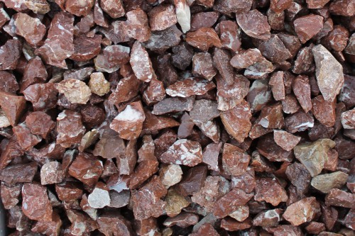  Мраморная крошка (щебень крошка розовый) фр. 20-40 мм.  купить  в Москве мрамор розовый, красный мраморная крошка декоративная 7700 руб/т   фото 